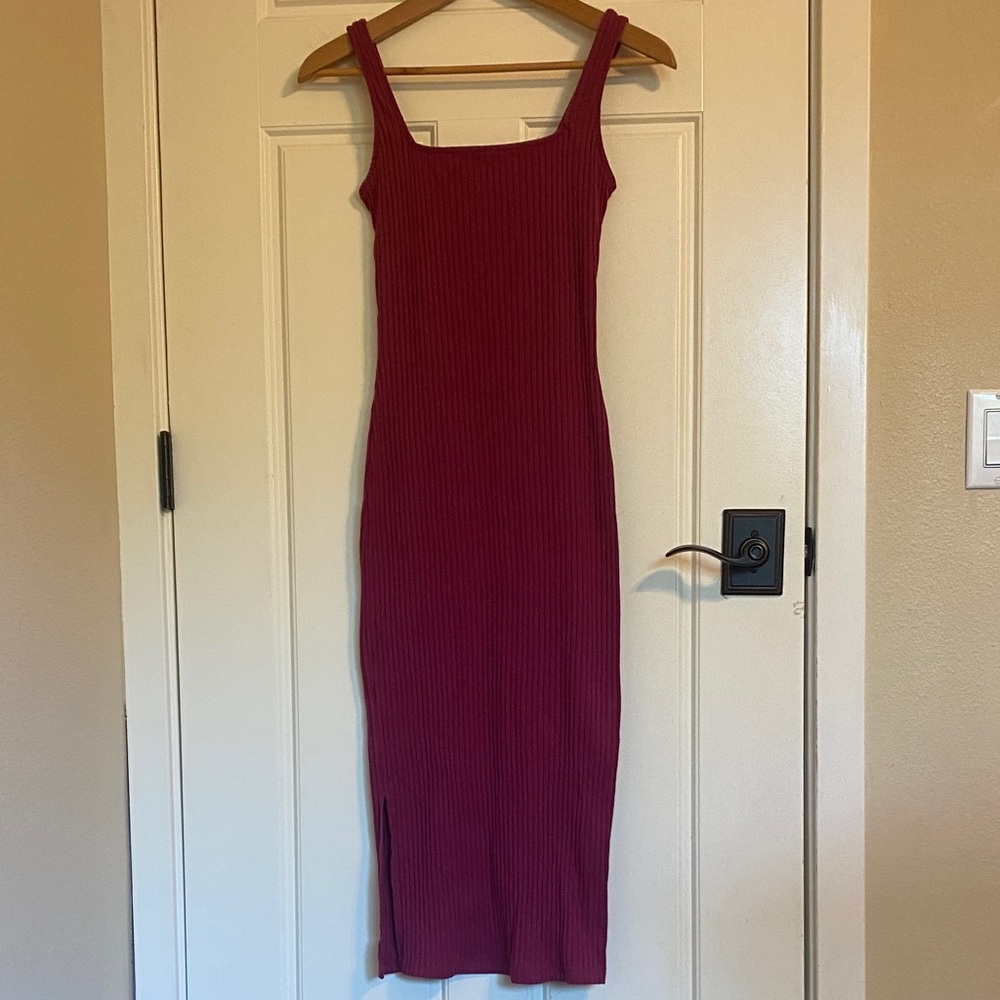 Women’s Ribbed Magenta Tank Midi Dress